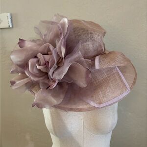 Elegant Vintage Lavender Floral Wide-Brim Women’s Hat made by Toucan Hats